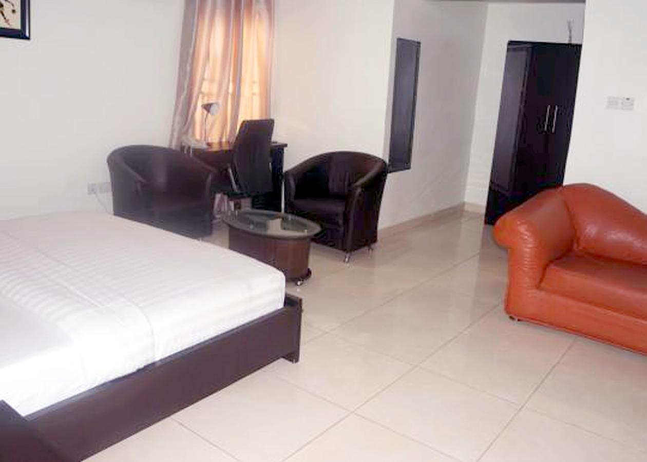 De Rigg Place - Alaka Estate, Surulere Лагос Екстериор снимка
