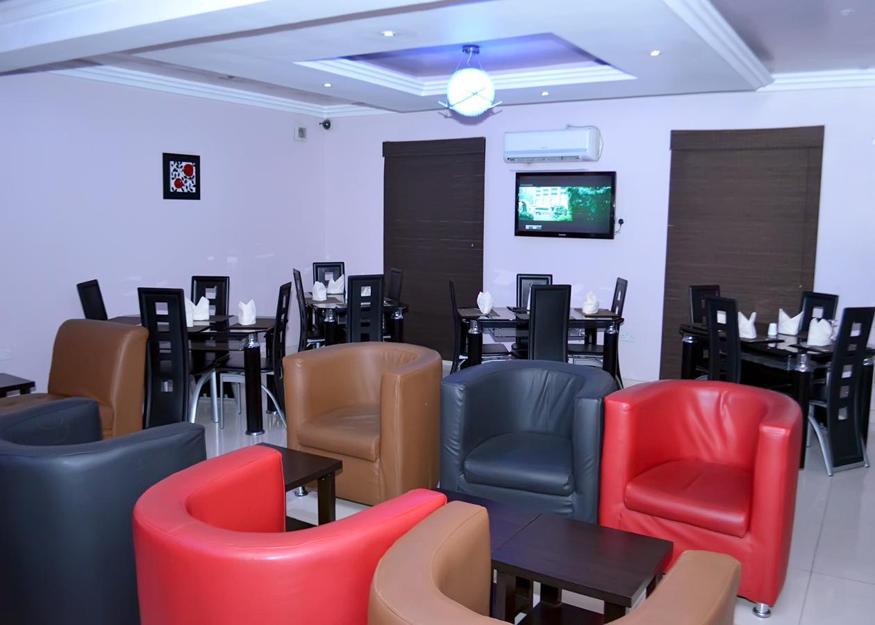 De Rigg Place - Alaka Estate, Surulere Лагос Екстериор снимка