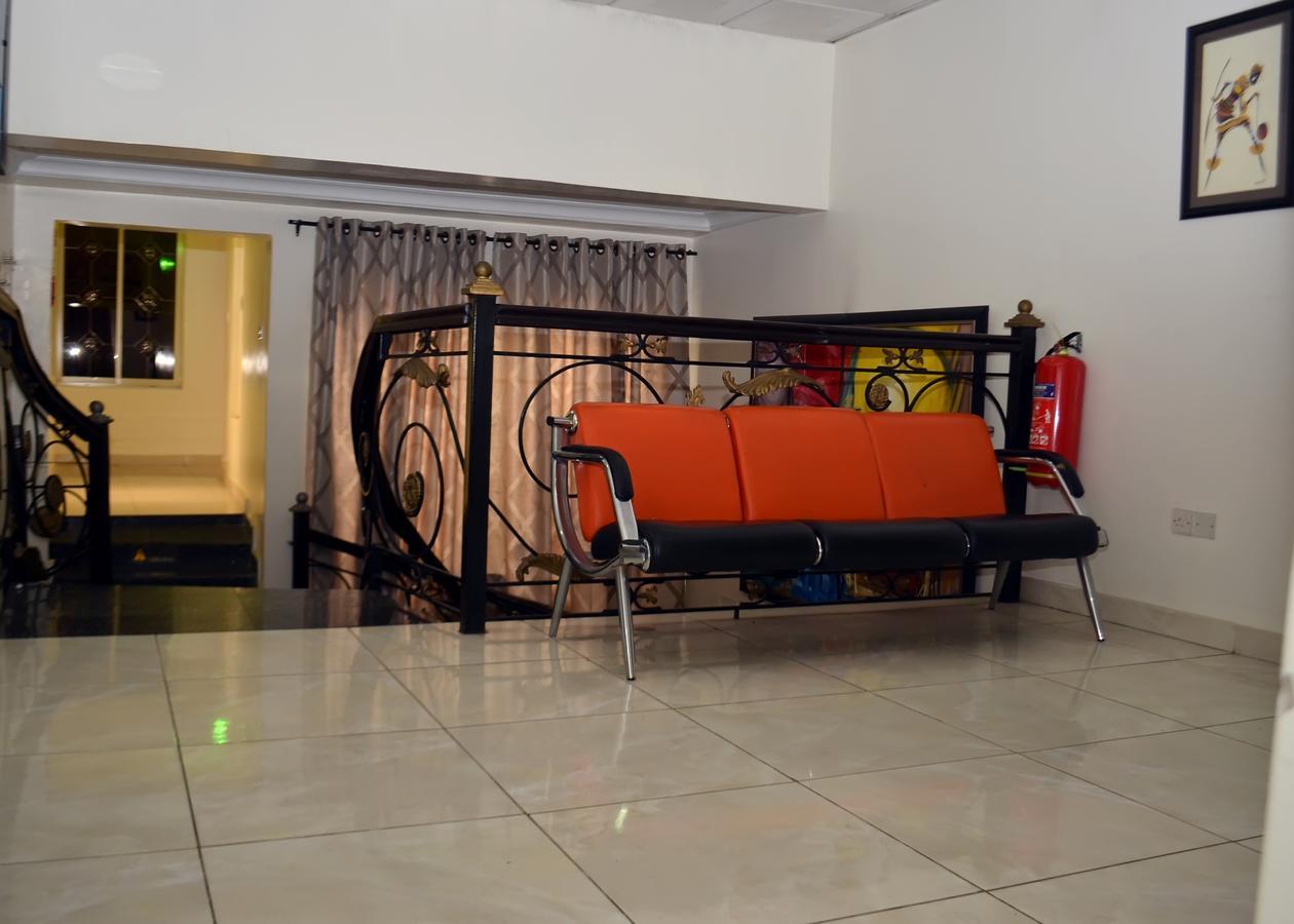De Rigg Place - Alaka Estate, Surulere Лагос Екстериор снимка